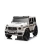 Mașină electrică Mercedes-Benz G63 AMG 4x4 cu două locuri 12V, alb, MP3 Player cu intrare USB/AUX, tracțiune 4x4, baterie 12V14Ah, roți EVA cu suspensie, scaune din piele, telecomandă, licențiat